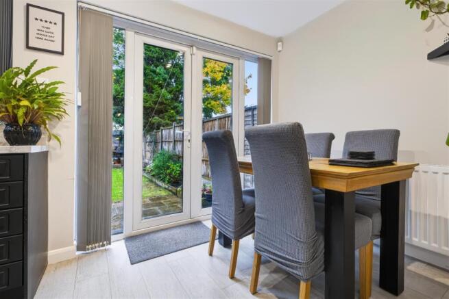 Charlbury Crescent, Yardley, Birmingham photo 4