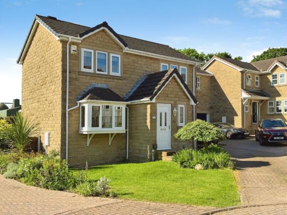 3 bed Detached for sale in dewsbury