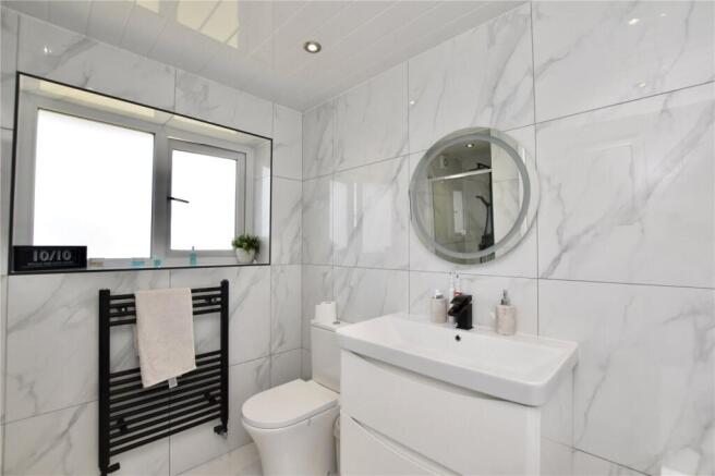 3 bed Semi-Detached for sale Image 9