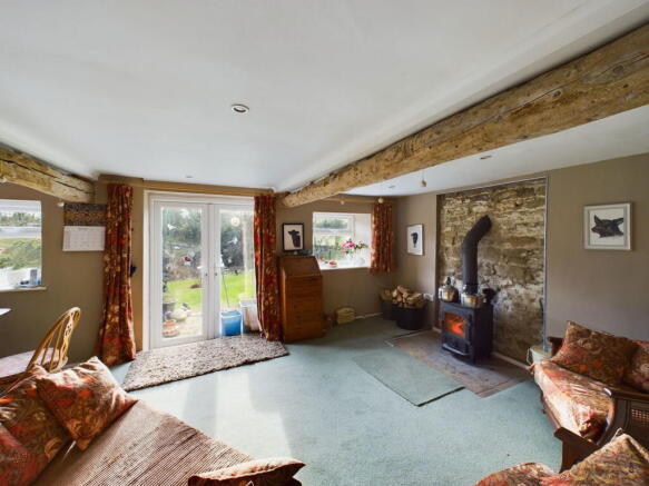 4 bed Link Detached House for sale Image 10