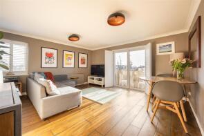 Flat 10, 103 Agin Court, New Wanstead, Wanstead, London E11 2TJ