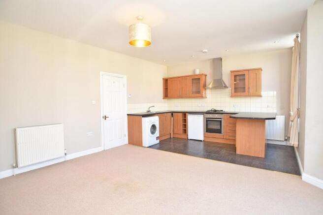 2 bed Flat for sale Image 7