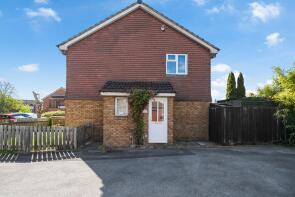 2, Holmes Court, Andover SP10 3UB