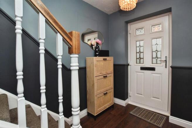 Entrance & Hallway