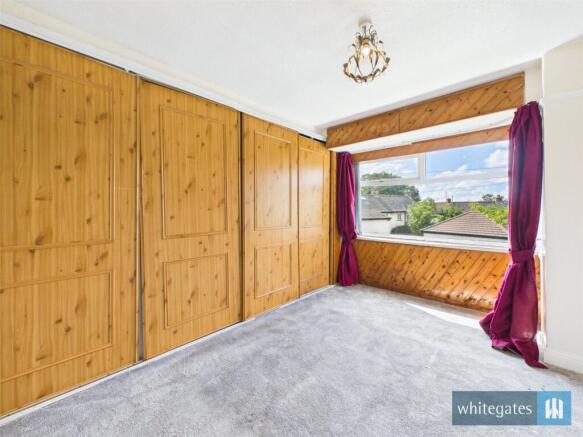 4 bed Semi-Detached to rent Image 12