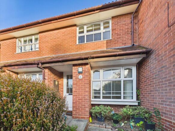 2-bed house on The Birches, Tonbridge, £329,950