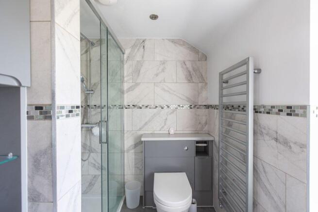 4 bed Detached for sale Image 12