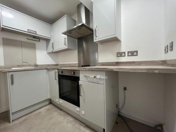 flat 3, 13 monson kitchen