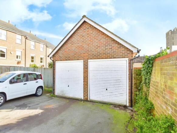 Albion rd garage use