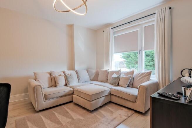 Rosehall Avenue, Coatbridge, North Lanarkshire, ML5 photo 4