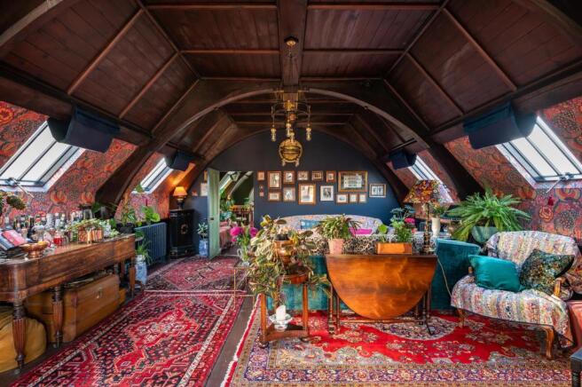 SITTING ROOM