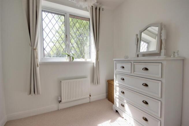 3 bed Semi-Detached for sale Image 9