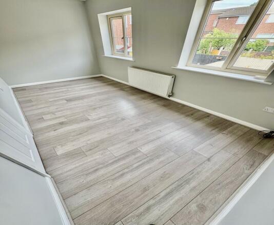 3 bed Town House to rent Image 7