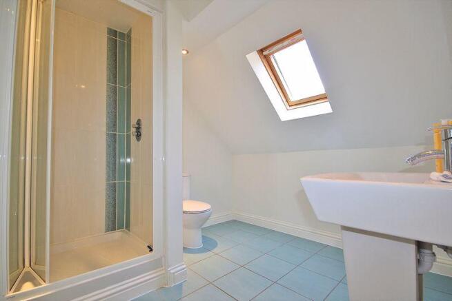 Ensuite to Bed...