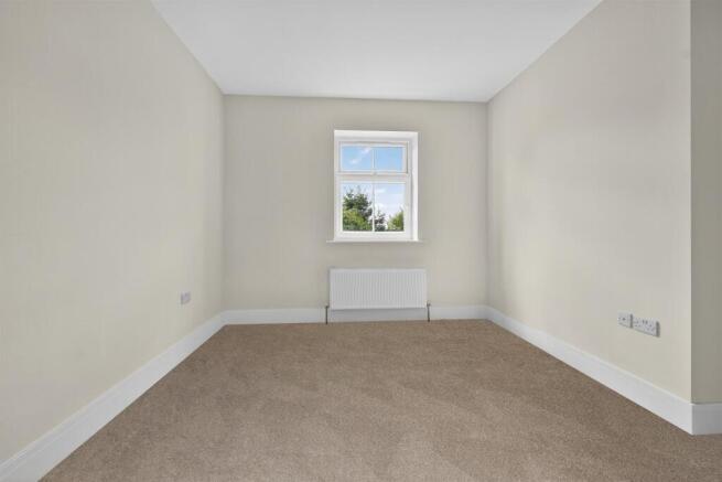 3 bed Terraced for sale Image 6