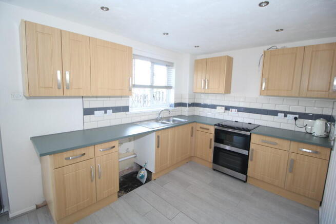 3 bed Town House for sale Image 8