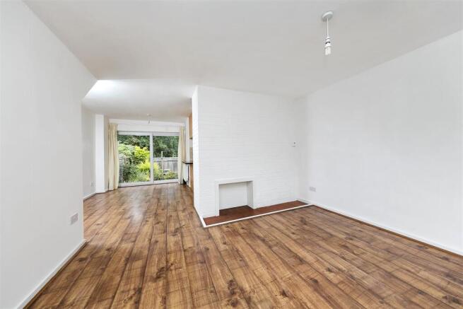 Campbell Close-05.JPG