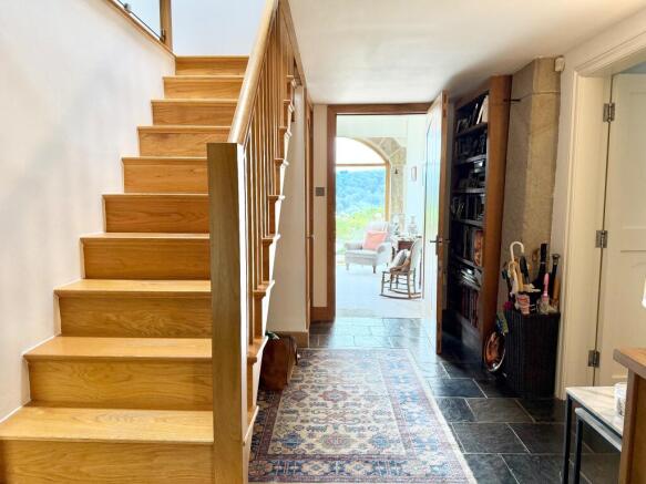 5 bed Barn Conversion for sale Image 8