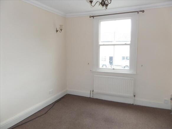 SITTING/DINING ROOM