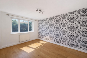 27, Alsom Avenue, Worcester Park KT4 7EG