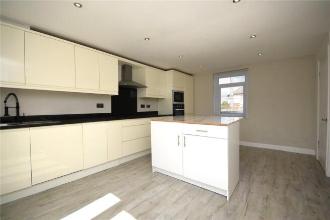 3 bed Semi-Detached for sale Image 7