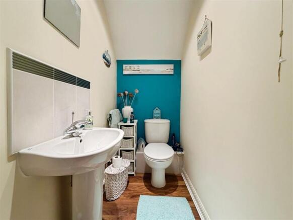 4 bed Town House for sale Image 7