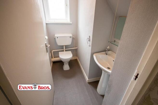 SEPARATE WC