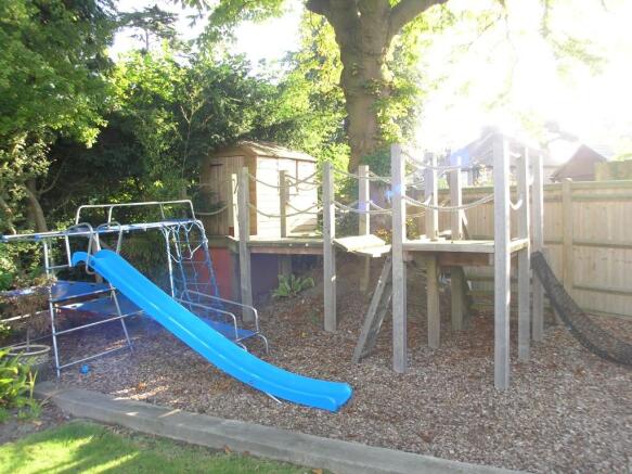 CHILDRENS PLAY AREA