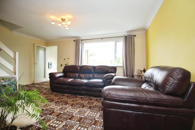 3 bed Semi-Detached for sale Image 8