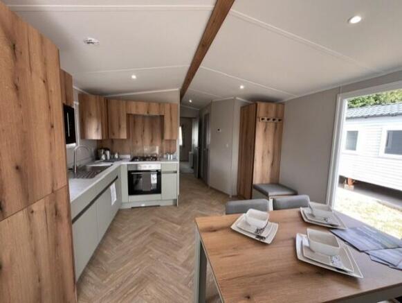 Two Bed Victory Ashberry, Ketch Caravan Park, Broomhall, Worcester, Worcestershire, WR5 3HW photo 4