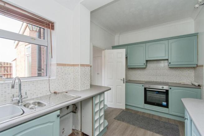 3 bed Terraced for sale Image 8
