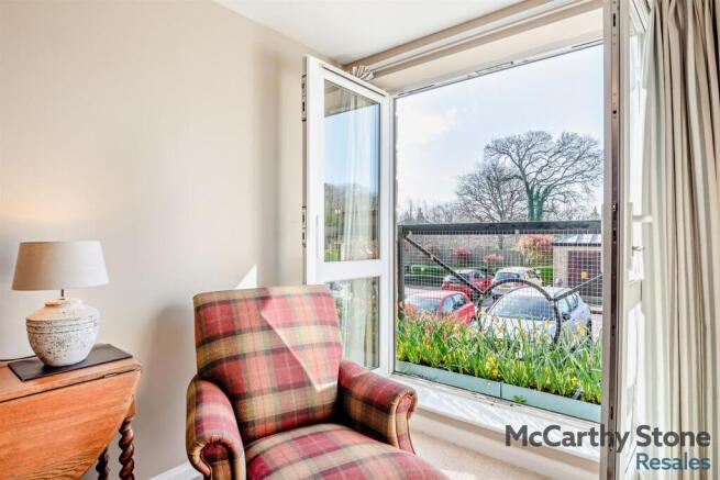 2 bed Apartment for sale Image 9