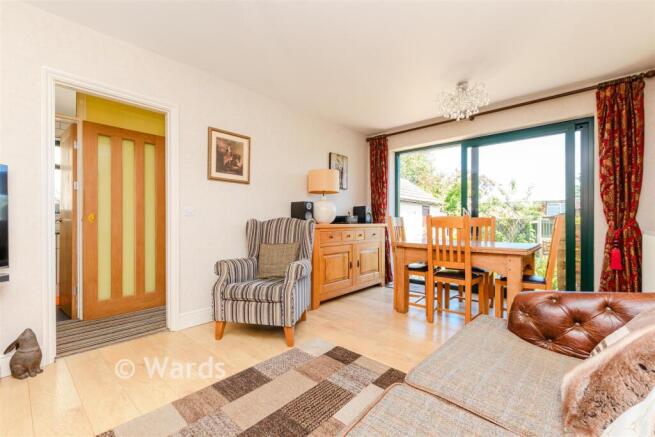 3-bed semi-detached on Harold Road, Dartford, Kent, £264,500