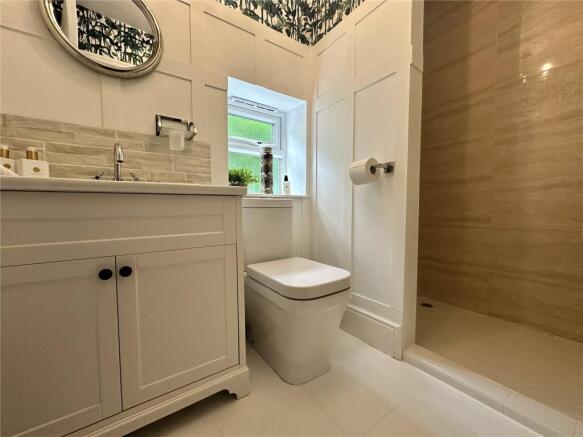 3 bed Bungalow to rent Image 4