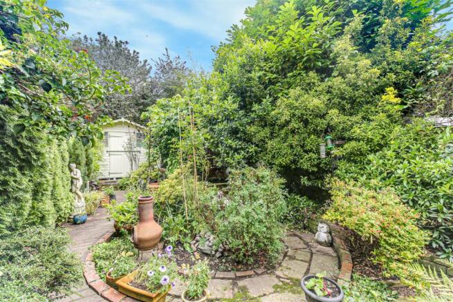 18. Garden.jpg