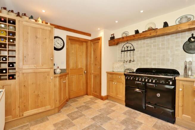 Kitchen/Breakfast Ro