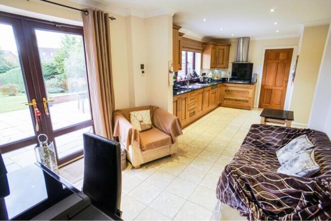 Kitchen/Dining Room