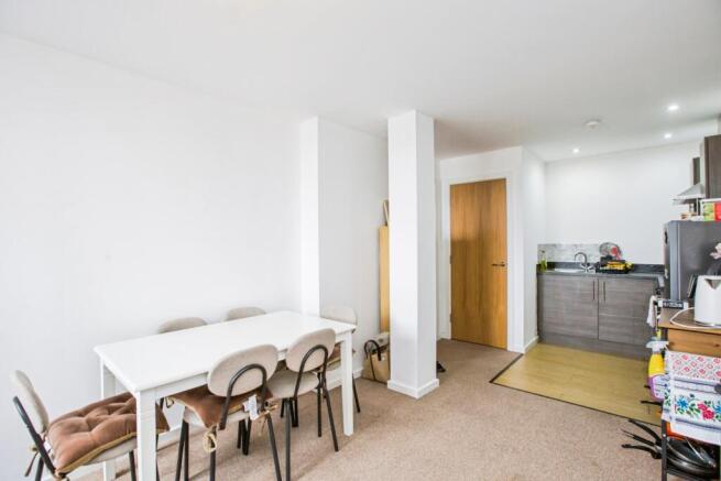 1 bed Flat for sale Image 7