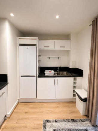 2 bed Apartment for sale Image 5