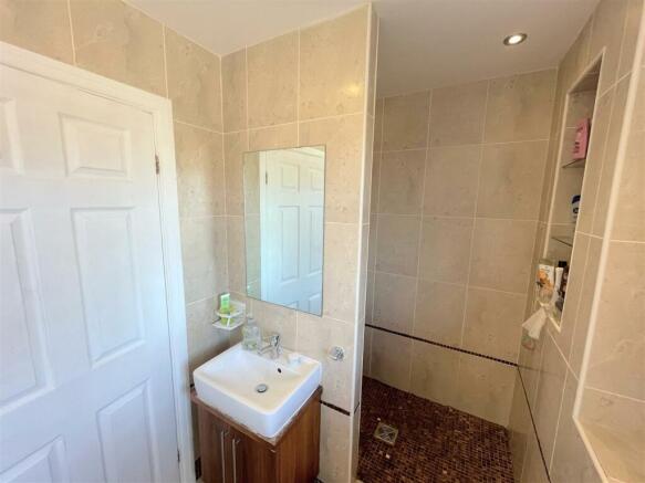 Bathroom/w.c.