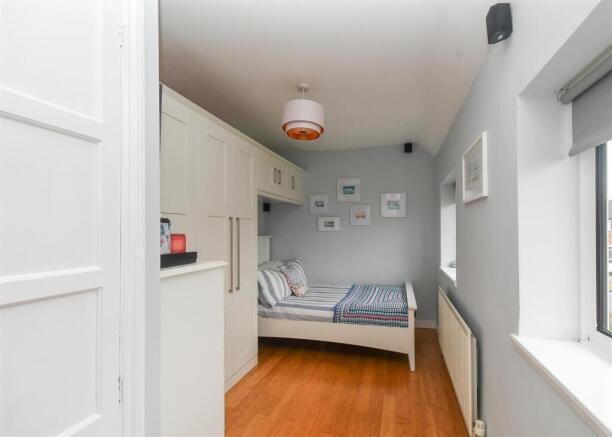57 Windmill Lane - Bedroom 2.jpg