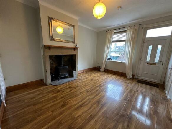 livingroom 2.jpg