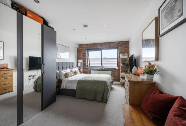 1343834-10-68a71c...