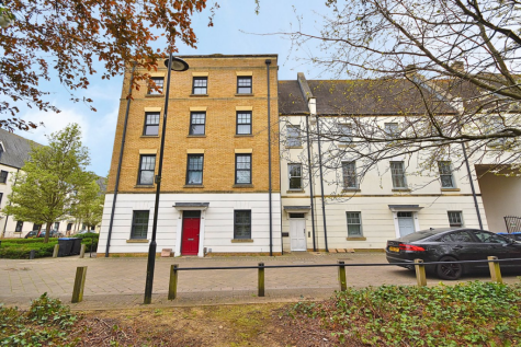 Clickers Drive, Northampton, NN5