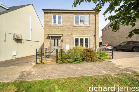 Cowleaze, Purton, SN5
