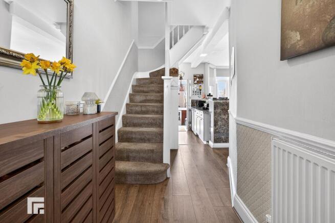 ENTRANCE PORCH