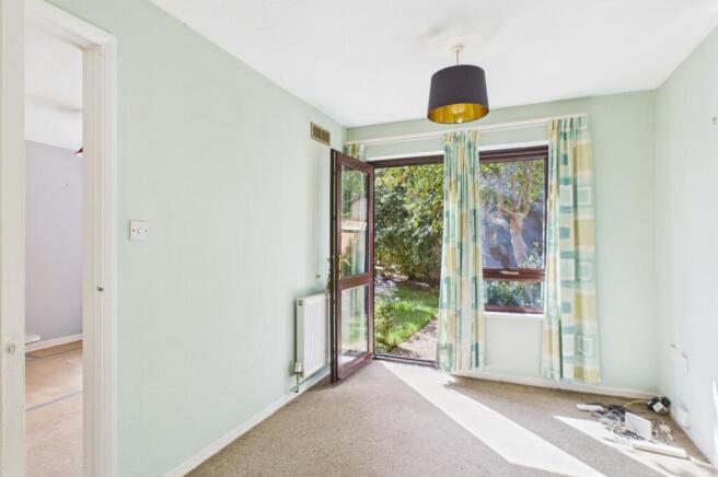 CAM02519G0-PR0332-STILL007