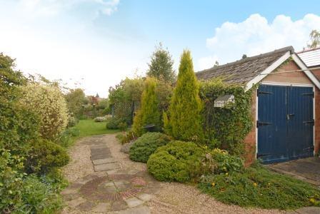 Garden & Garages