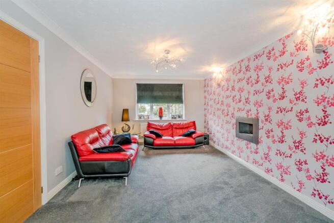 Albany Drive, Cannock, WS122GQ-1.jpg