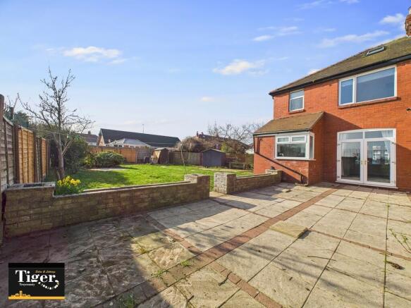 CAM02176G0-PR0508...